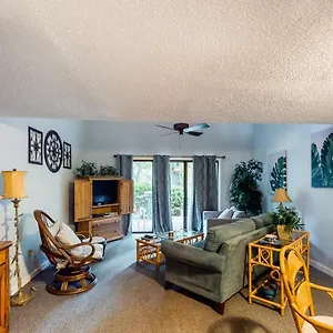  Apartment Greens 203
